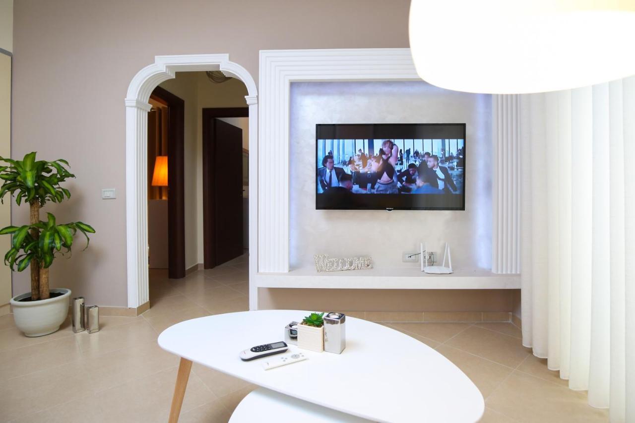 Tafa Deluxe Apartment Vlore Luaran gambar