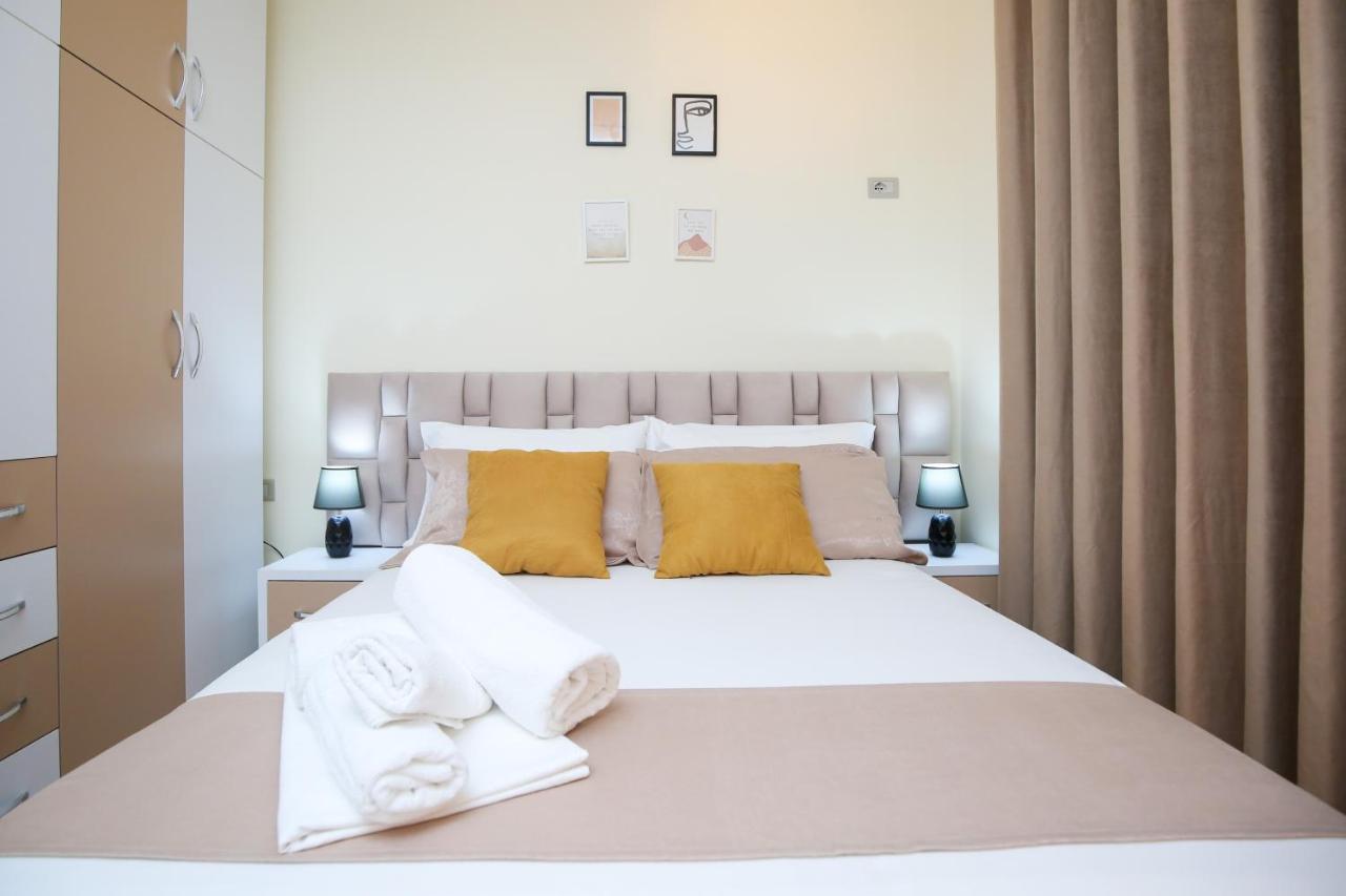 Tafa Deluxe Apartment Vlore Luaran gambar